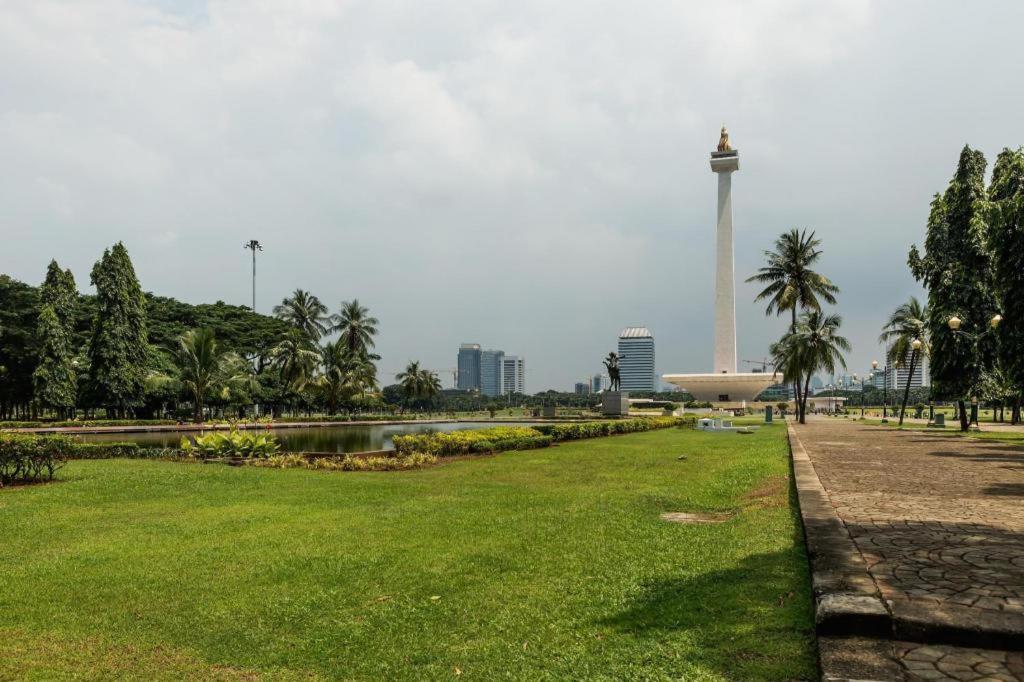 Madu Inn Jakarta Exterior photo