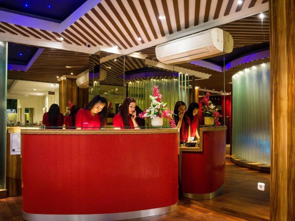 Madu Inn Jakarta Exterior photo